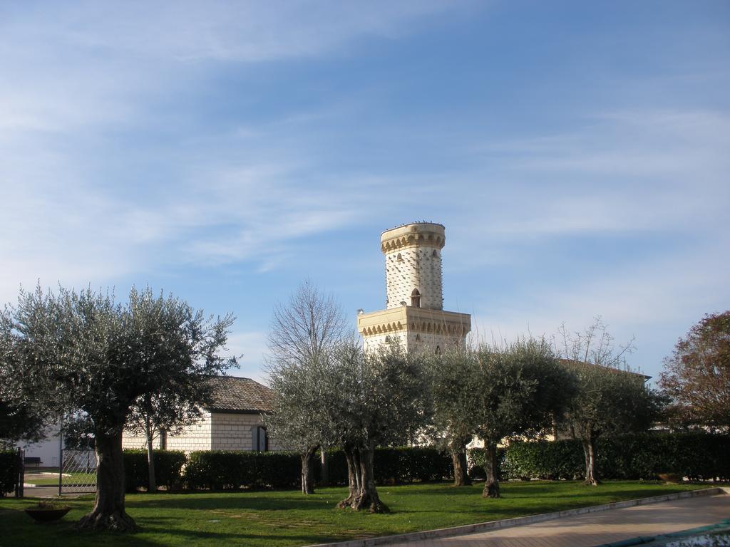 La Vecchia Torre Villa San Nicola Manfredi Bagian luar foto