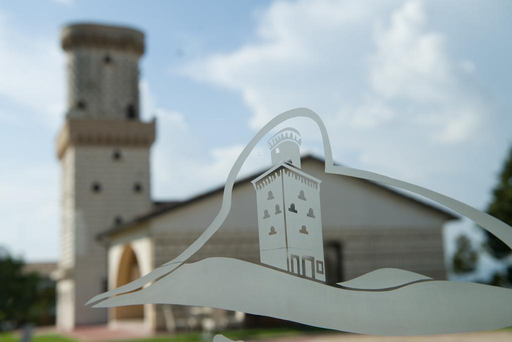 La Vecchia Torre Villa San Nicola Manfredi Bagian luar foto